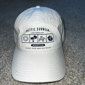 White PacSun Hat
